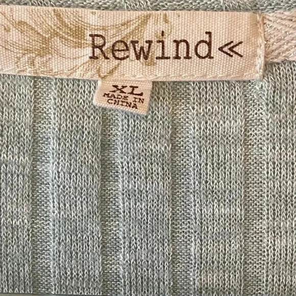 Rewind XL long sleeve knit top EUC - Picture 7 of 7
